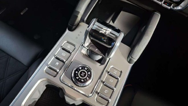 捷途旅行者PLUS/C-DM开启预售 预售18.99万起