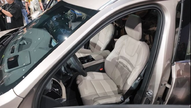 全新沃尔沃XC90上市 售价47.9-67.9万元