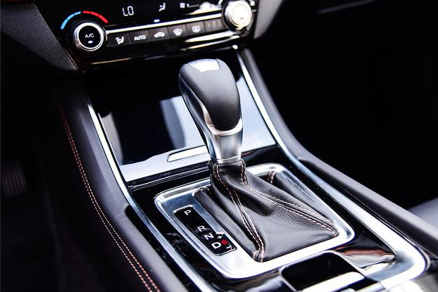 售7.79-10.99万元 长安全新逸动XT上市