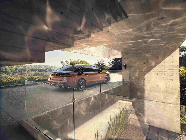 创新纯电动BMW i7 M70L和全新BMW M760Le于成都车展上市