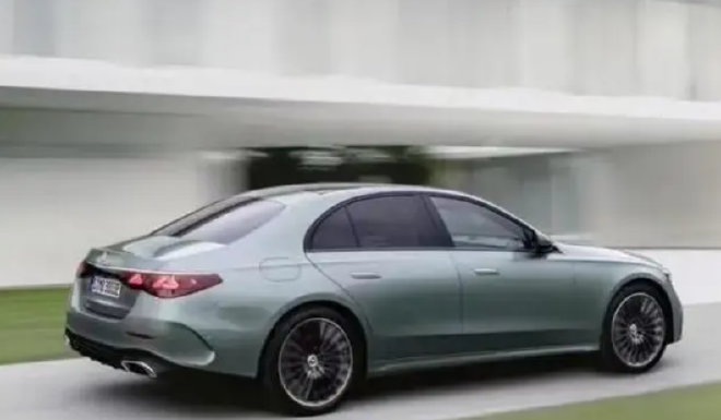 BBA和凯迪拉克都迎来换代 豪华车未来该是什么样子