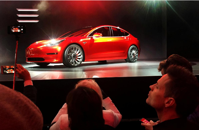 特斯拉推出基础版Model 3 售价3.5万美元