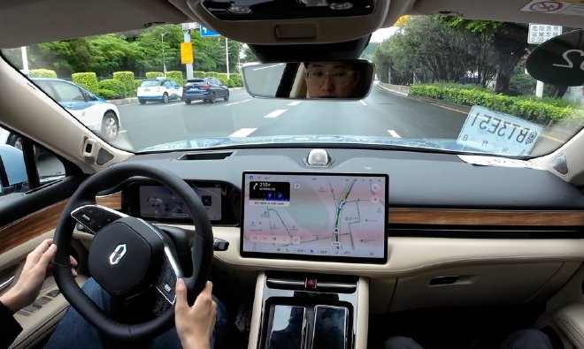 城市领航进入现实?体验华为ADS 2.0高阶智能驾驶系统