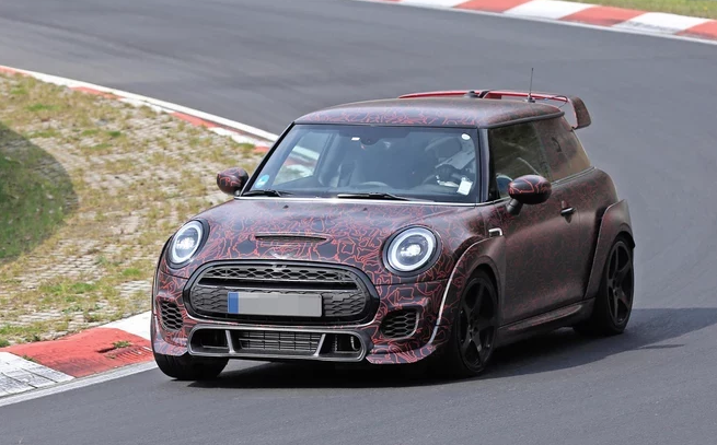 碳纤维宽体车身 新一代MINI JCW GP路试谍照