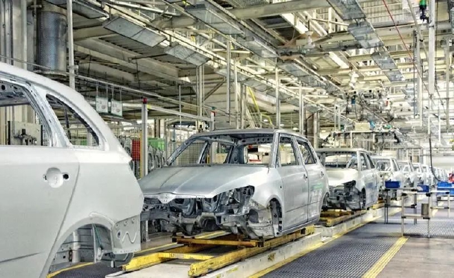 芯片荒持续两年 为何车企还喊缺芯?