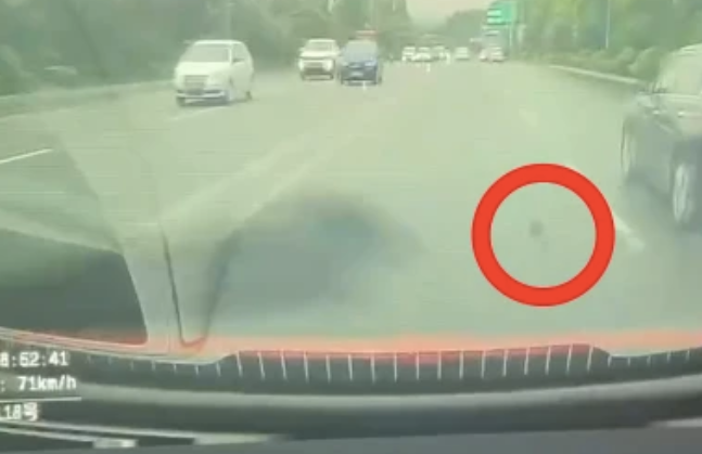 高合“摆烂”?音响门未决,又现质量门