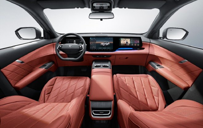 长安第四代CS75PLUS智慧卓越型上市 售价11.59万