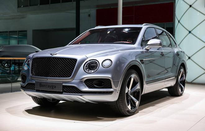 2018北京车展：宾利添越Bentayga V8亮相