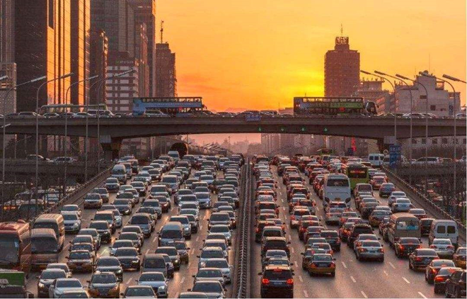 二月汽车销量下滑幅度远超预期 期待救市“靴子”落地