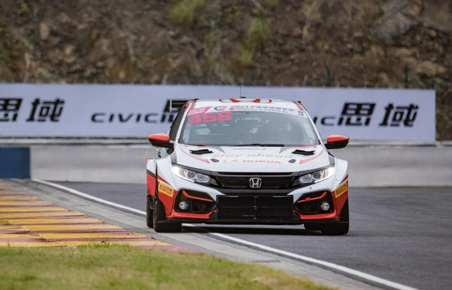 2021CEC中国汽车耐力赛宁波站开赛 本田思域续写冠军之路