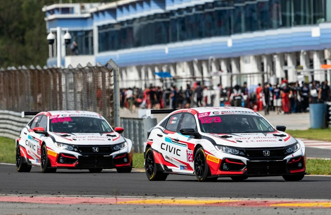 2021CEC中国汽车耐力赛宁波站开赛 本田思域续写冠军之路