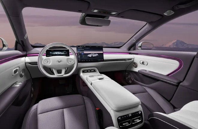 长安启源A06/Q05新车型上市 售价8.99万起