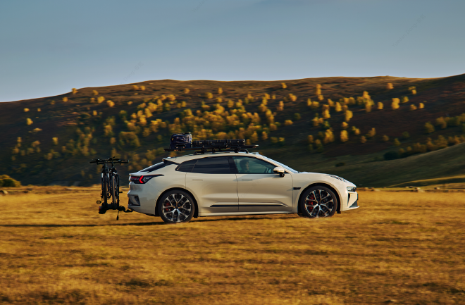 内饰首曝！焕新极氪001解密“猎装豪华”新定义