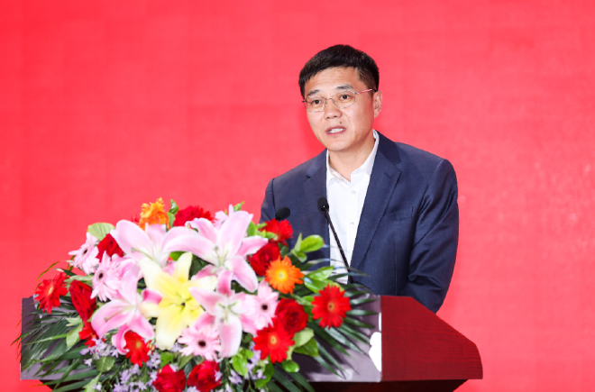 “国车致敬国门”打卡活动在京启动,2024中国汽车品牌向上发展专项行动拉开序幕