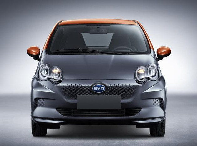 比亚迪e系列的首款车型——e1创·首发智行版限量发售。