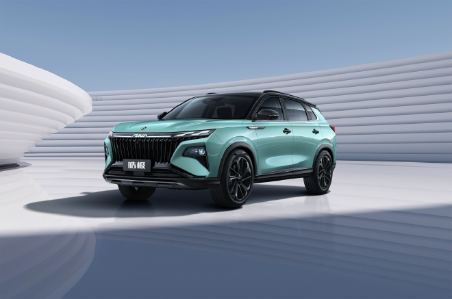 定位紧凑级SUV 东风风神皓极正式亮相