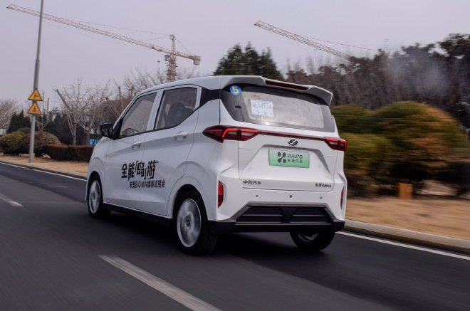 一台拥有大空间的纯电动微型车 试驾未奥BOMA
