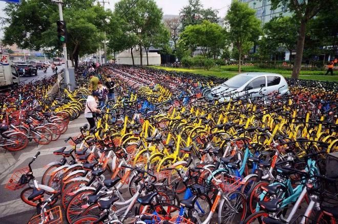 共享单车进入“严管模式”：深圳拟立法管理，武汉再调减总量