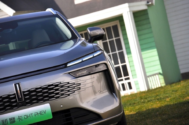 叫板理想L7 新摩卡DHT-PHEV亮剑