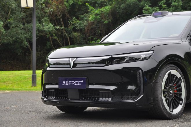 岚图FREE+正式上市 售价21.99-27.99万元