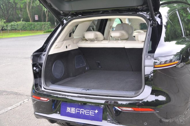 岚图FREE+正式上市 售价21.99-27.99万元