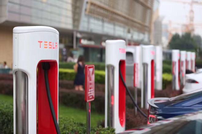 特斯拉提高全球充电价格