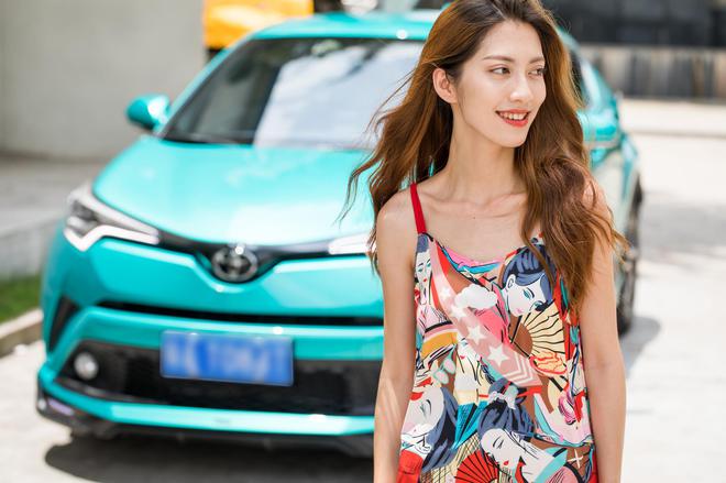 为了广汽丰田C-HR放弃豪华品牌，女神选车都是怎么想的？