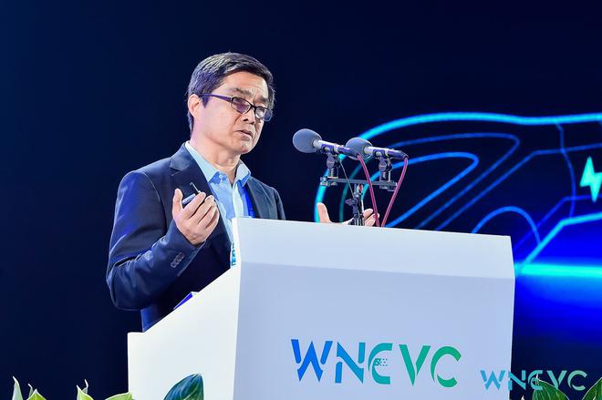 清华大学教授,中国科学院院士 欧阳明高