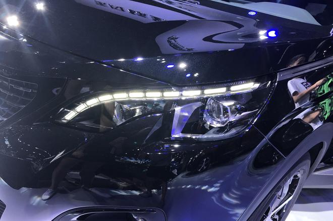 2019成都车展探馆:标致4008黑曜版