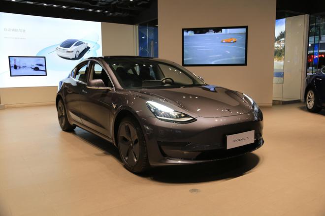 国产Model 3长续航版售价公布 33.905万/续航里程668km