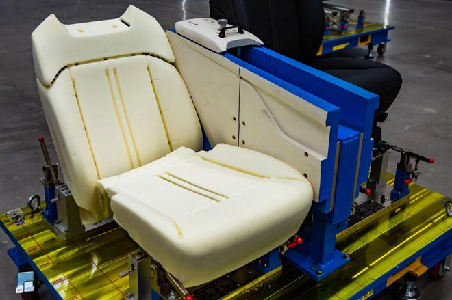 为何敢叫头等舱?揭秘五菱凯捷座椅的秘密