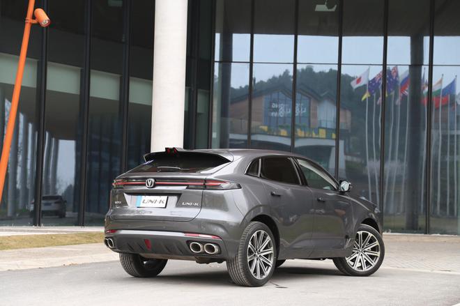 想挪车?手机几个步骤轻松实现! 长安汽车发布APA6.0远程智能泊车系统