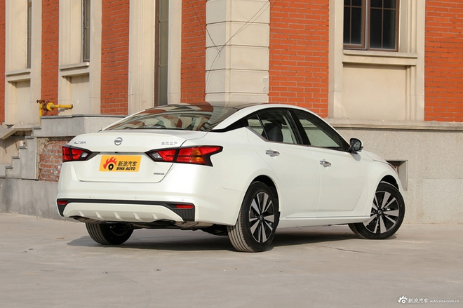 年底你不想买一辆中级轿车吗?这三款依然很香