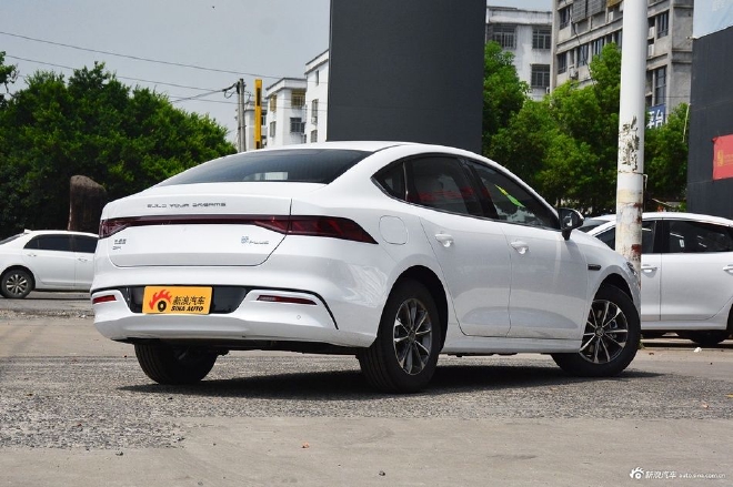 省油/动力强还没续航焦虑 三款15万就能搞定的混动轿车推荐