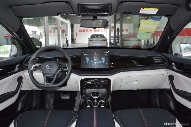 省油/动力强还没续航焦虑 三款15万就能搞定的混动轿车推荐