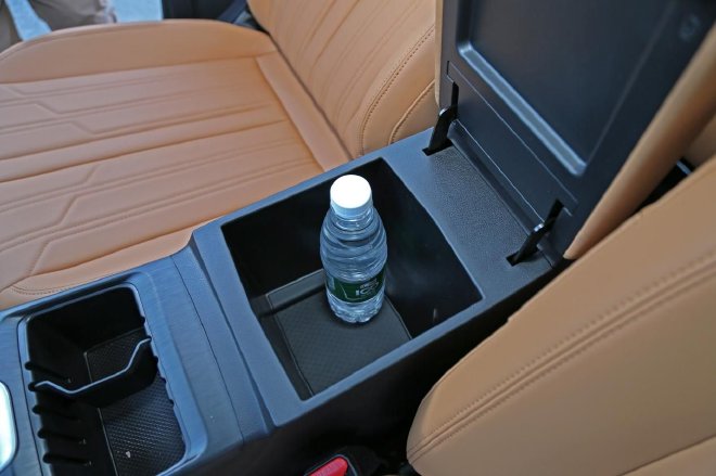 Test drive the new Haval H5 150,000 yuan all-purpose SUV is the best choice