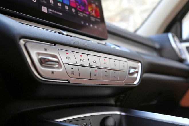 Test drive the new Haval H5 150,000 yuan all-purpose SUV is the best choice