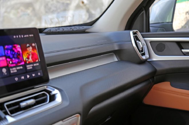 Test drive the new Haval H5 150,000 yuan all-purpose SUV is the best choice
