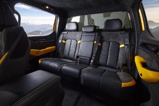 2023成都车展:山海炮性能版亮相 23款黑弹上市售价25.88万元