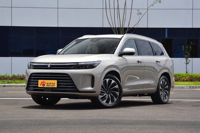 车厂造手机,手机厂造汽车 是双向奔赴,还会殊途同归