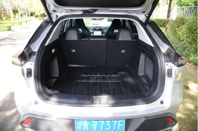 东风风神皓瀚HEV版试驾 年轻上班族的明智之选