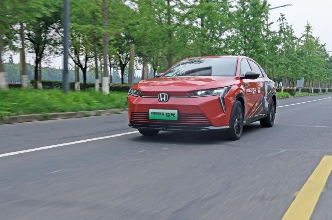 试驾东风Honda猎光 纯电猎装轿跑智美典范
