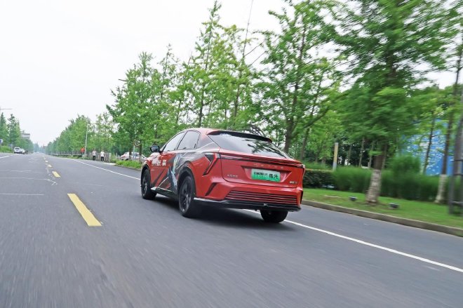 试驾东风Honda猎光 纯电猎装轿跑智美典范