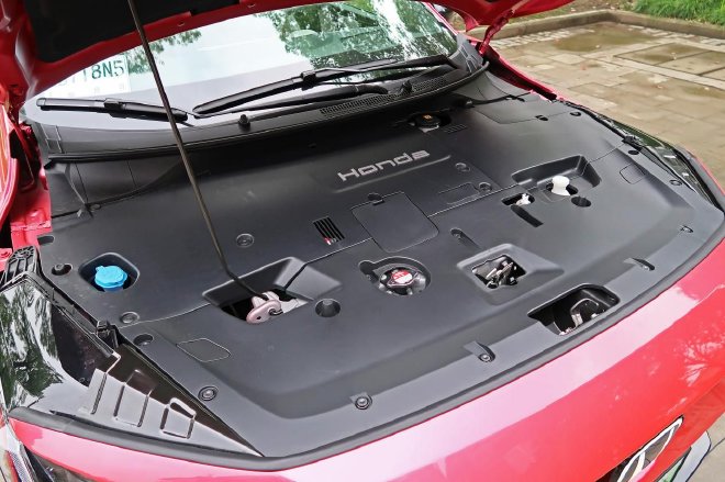 试驾东风Honda猎光 纯电猎装轿跑智美典范