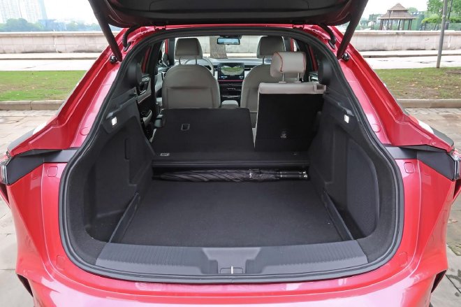 试驾东风Honda猎光 纯电猎装轿跑智美典范