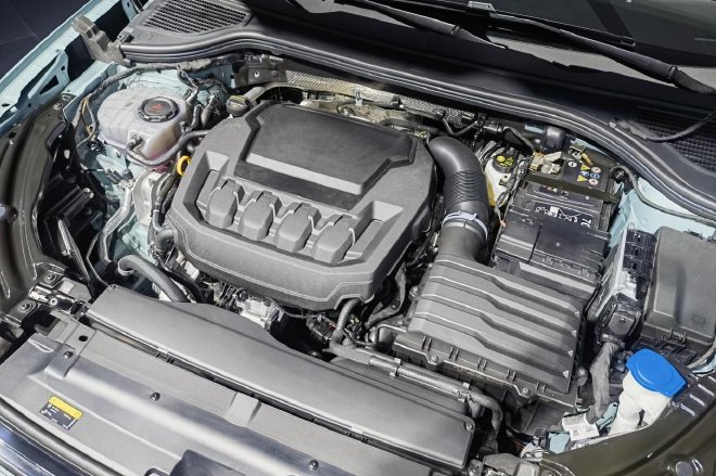 年轻气场全开,实拍上汽大众帕萨特Pro