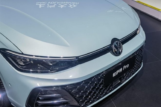 年轻气场全开,实拍上汽大众帕萨特Pro