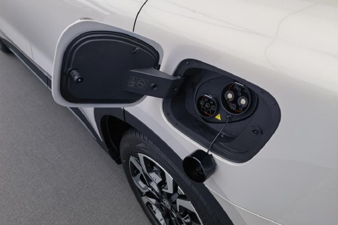 家族化设计 星云平台 静态体验MG ES5