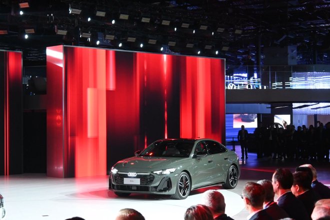 2025上海车展:全新奥迪Q5L/A5L/A6L e-tron亮相