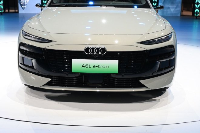 2025上海车展:全新奥迪Q5L/A5L/A6L e-tron亮相